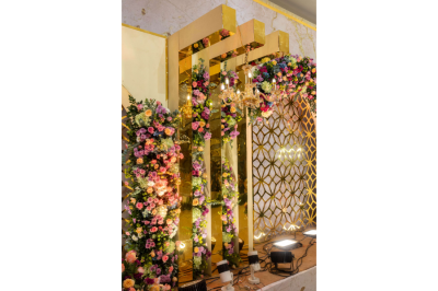 Royal flower decorations for grand Tamil Nadu wedding celebration