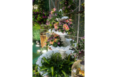 Royal flower decorations for grand Tamil Nadu wedding celebration